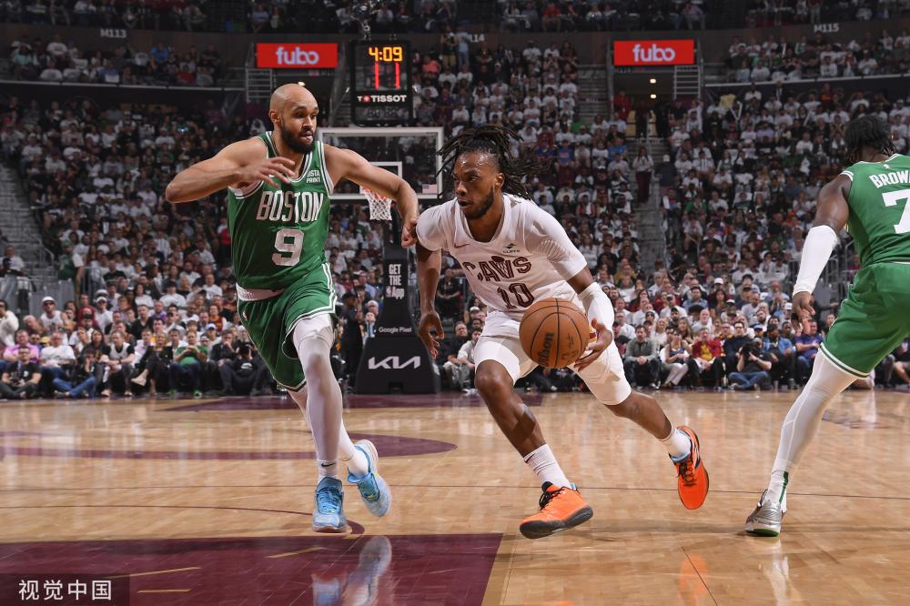 通过强劲的 通过强劲的