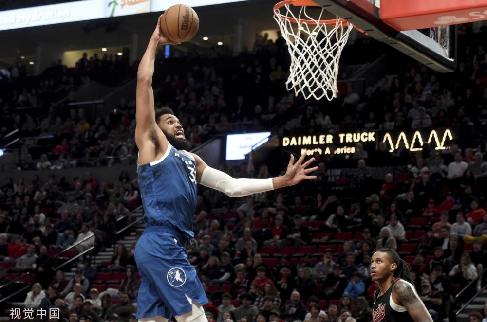 陷入寂静甚 陷入寂静甚